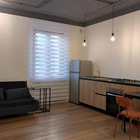 Maison Monique Apartment